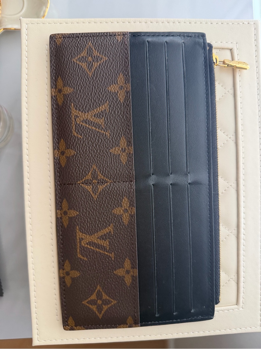 Louis Vuitton Monogram wallet - Picture 2 of 3